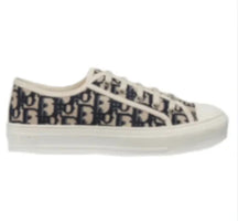 D**r Deep Blue *Beige laces*